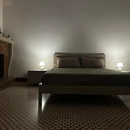 Palazzo Dei Pavoni Apartment Brindisi Exterior photo